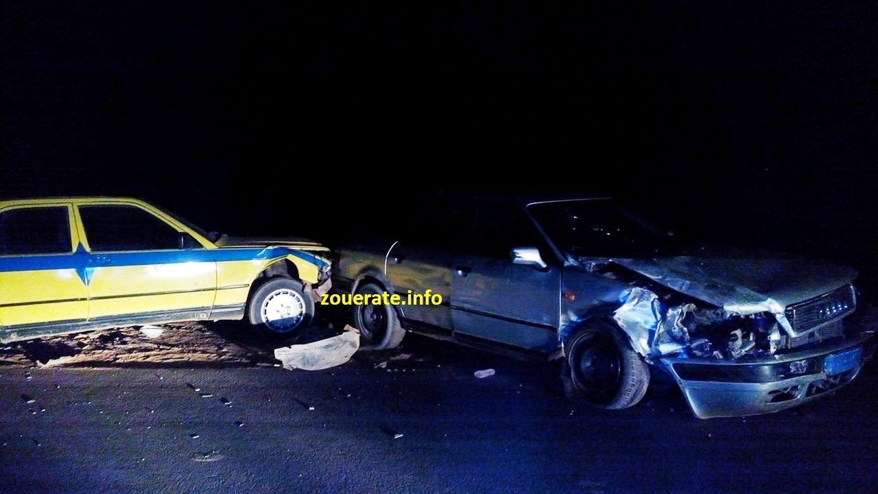 صورة من حادث اصطدام السيارتين الليلة