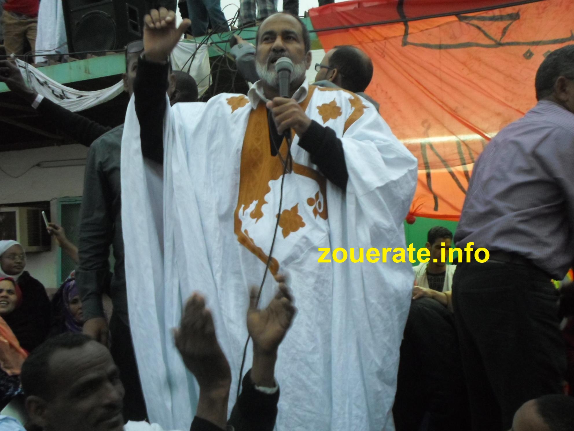 أحمد فال ولد الشيباني في مهرجان العمال المضربين(ازويرات إنفو)