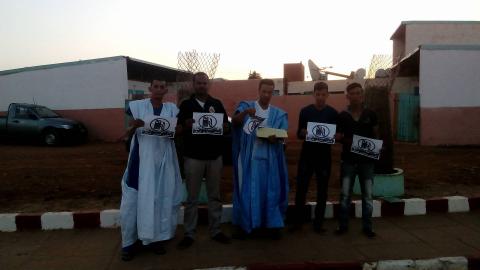 صورة من وقفة اليوم كما توصلت بها نشرها النشطاء على الفيس بوك