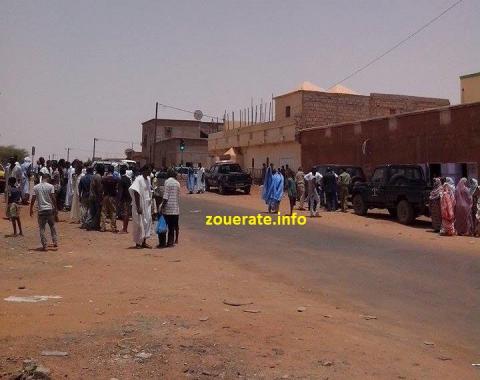 عناصر من الدرك والشرطة في مكان الحادث زوال اليوم