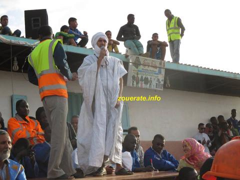 المندوب العمال الذهبي ولد ملاي خلال المهرجان المسائي اليوم