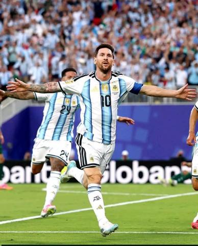 رياضة : المنتخب الأرجنتيني يتأهل إلى الدور 16 على حساب مصر