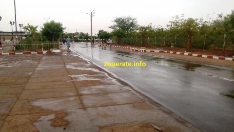 أجواء المدينة أثناء تساقط الأمطار اليوم