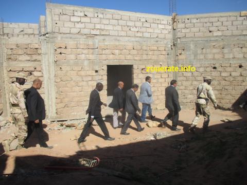 الوفد الوزاري في زيارة لسجن بئر ام اكرين قيد البناء