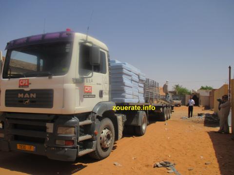 الشاحنة المحملة بالتجهيزات